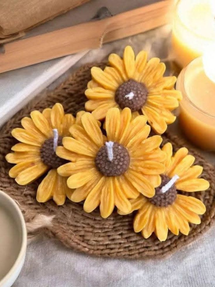 SUNFLOWER CANDLES