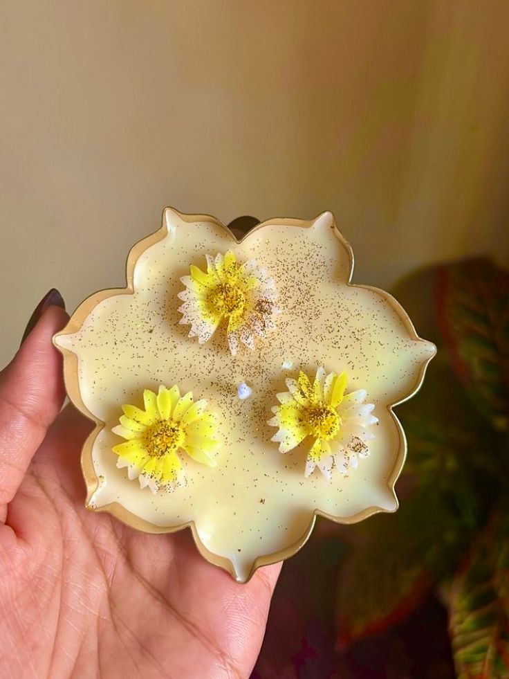 URLI CANDLE 2.5 INCH