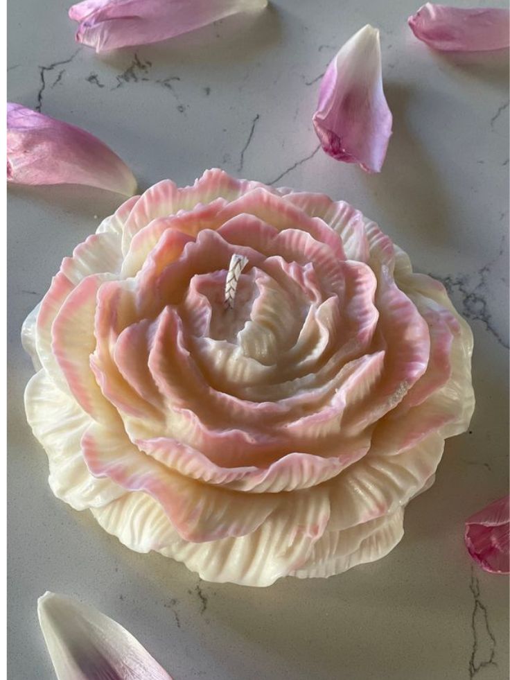 GIANT PEONY CANDLE