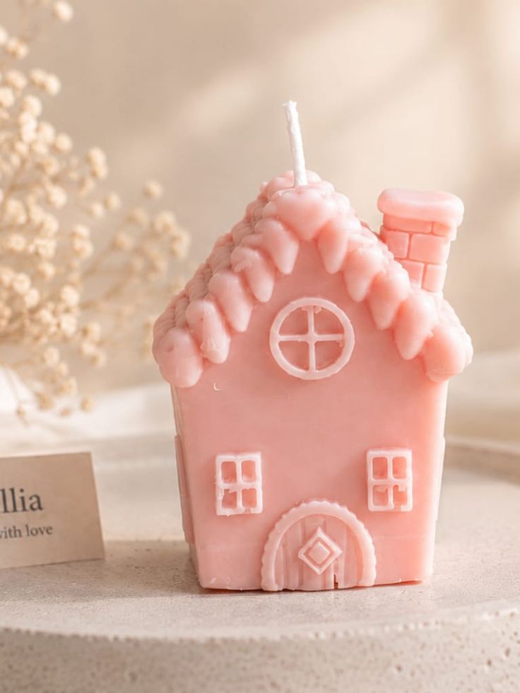 HOUSE CANDLES