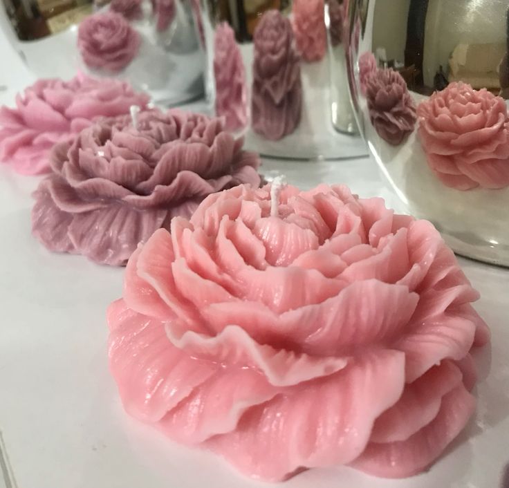 GIANT PEONY CANDLE