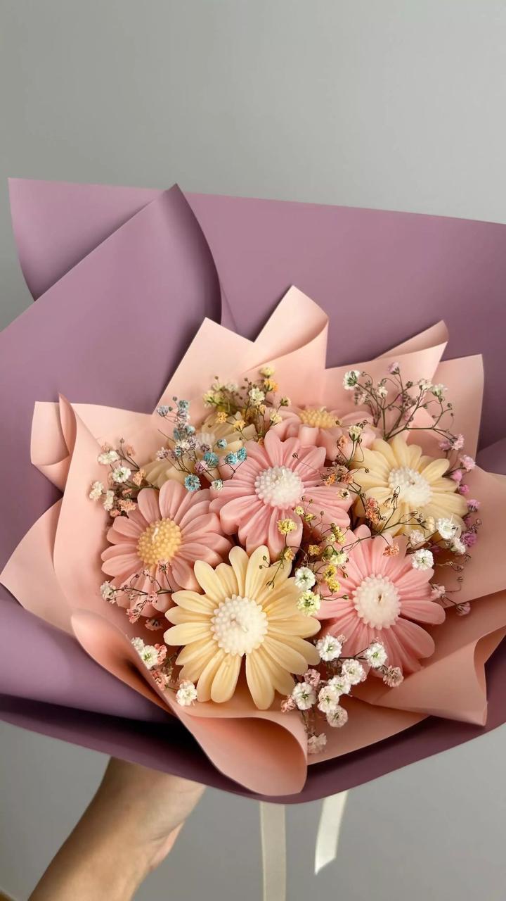 VIRAL DAZY CANDLE BOUQUET