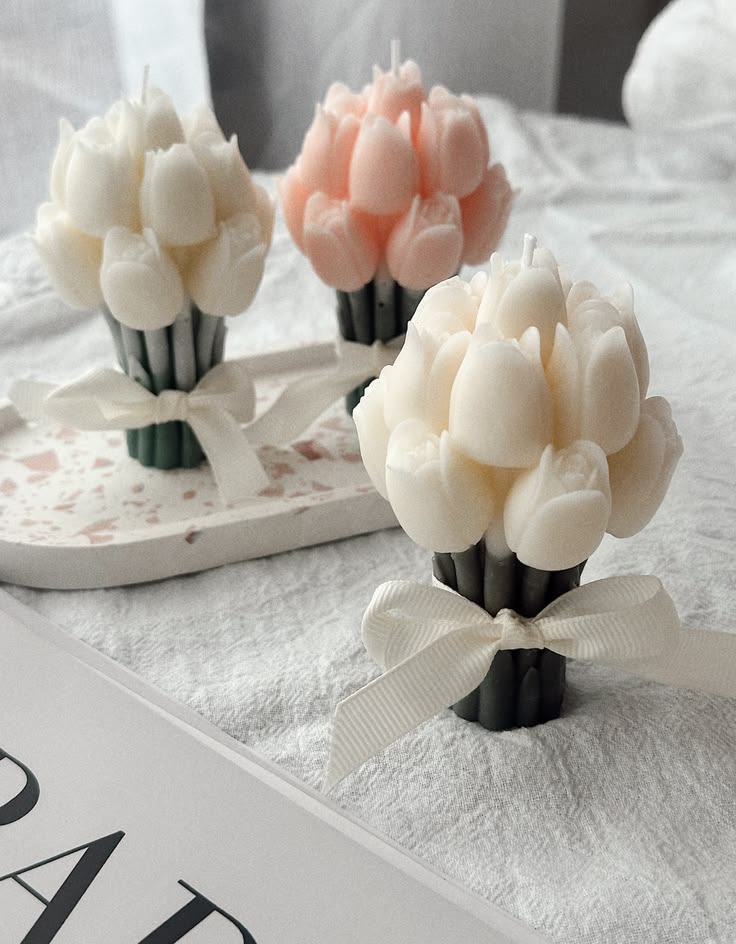 TULIP BOUQUET CANDLE