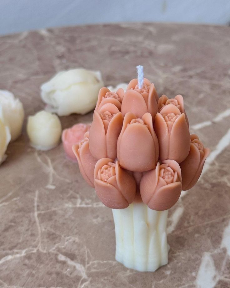 TULIP BOUQUET CANDLE